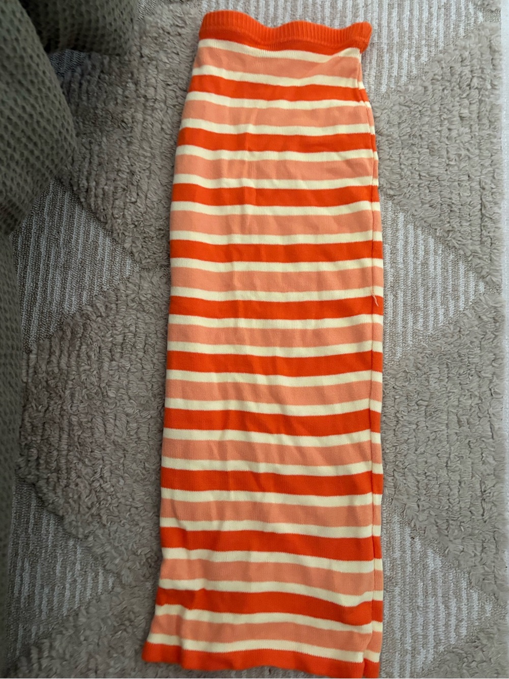 Sweater neckline identification